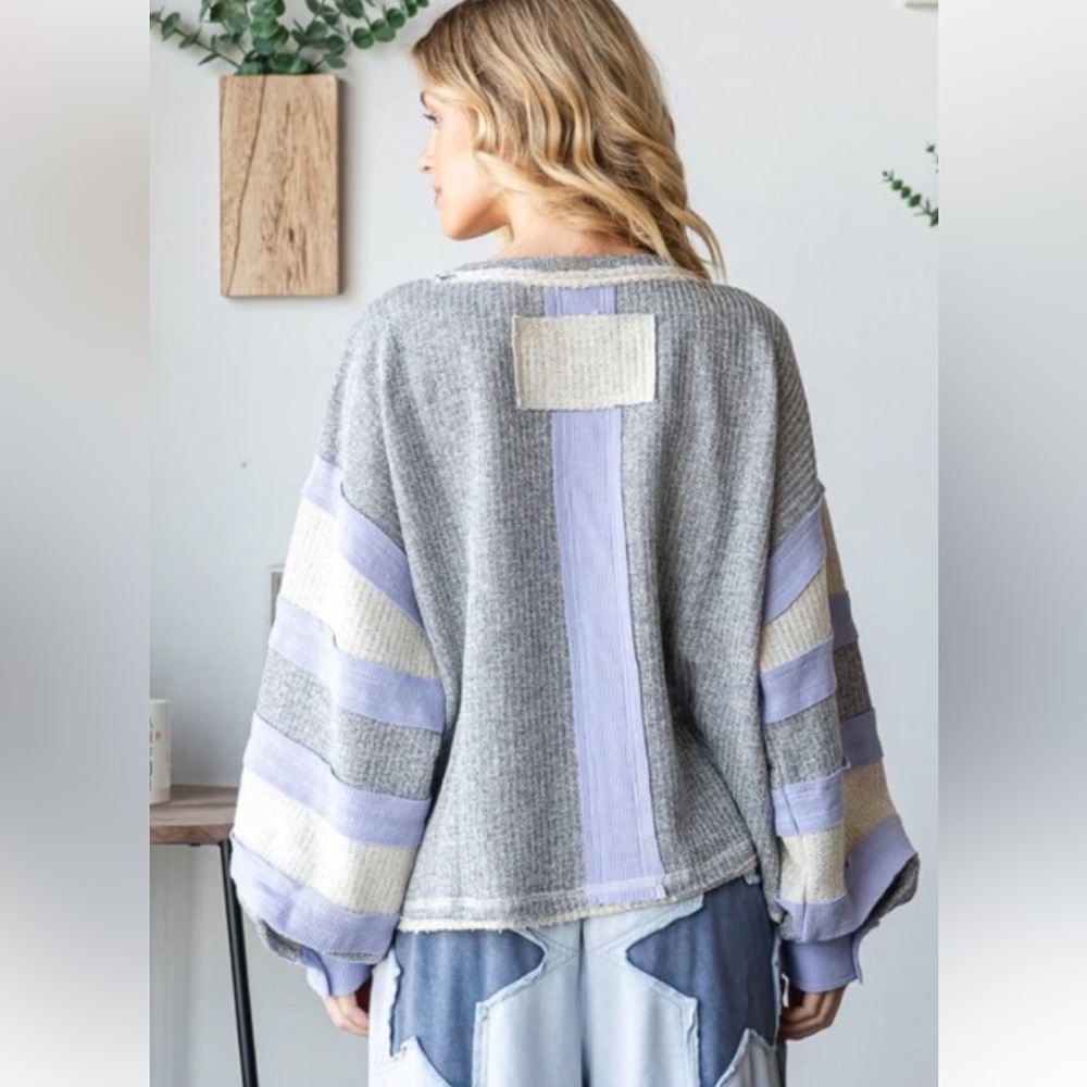 Oli & Hali Gray and Lavender Floral Sweater - Picture 2 of 8